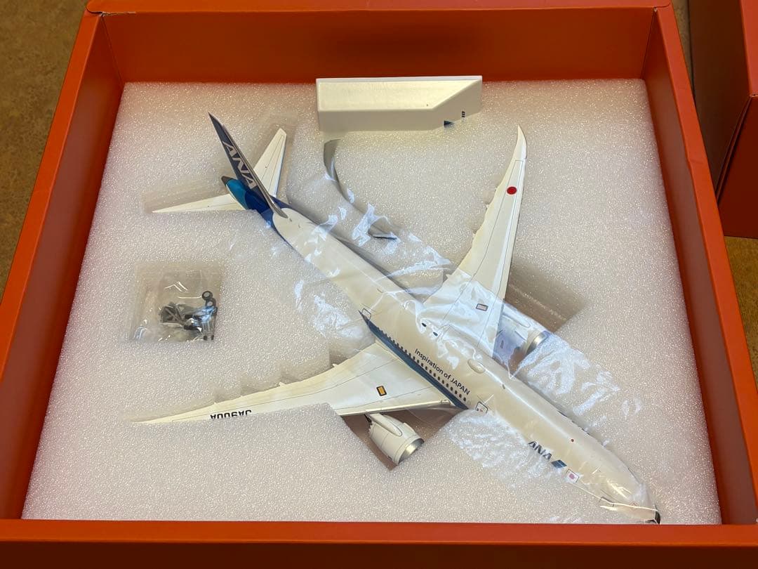 ANA ボーイング787-10モデル 1/200 スケール