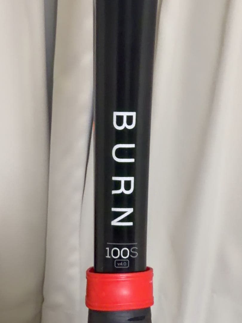 Wilson BURN 100S V4.0 ウィルソン　硬式テニスラケット