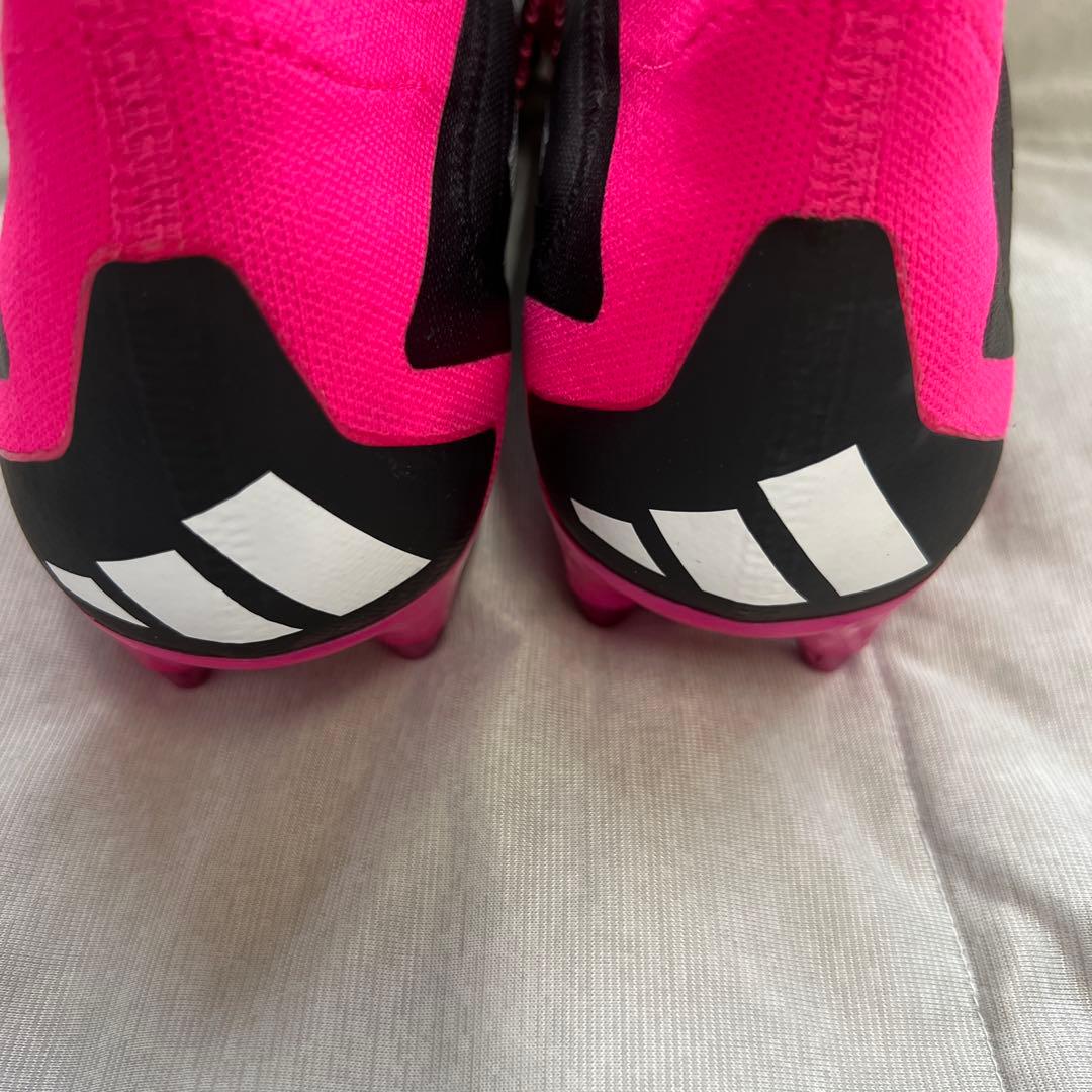 トップモデル未使用Adidas Predator サッカースパイクSG 26.5