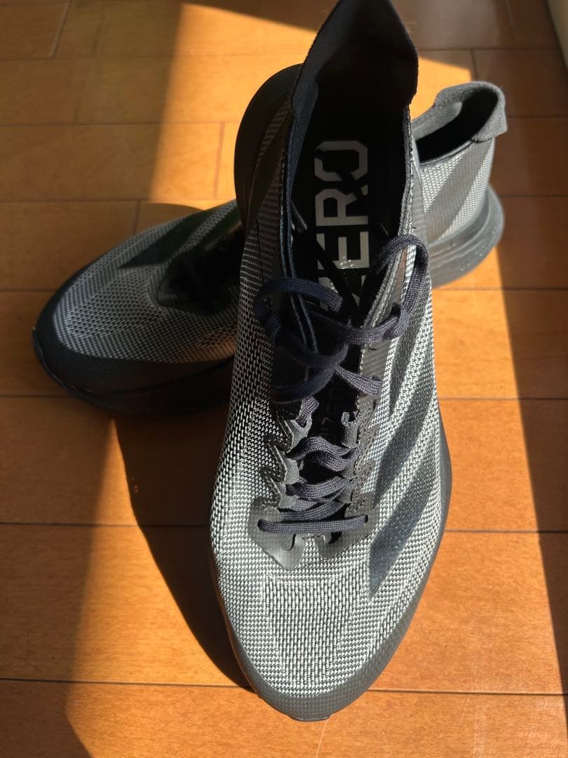 アディダス　adizero boston 12（24.5cm）黒（カーボン入）