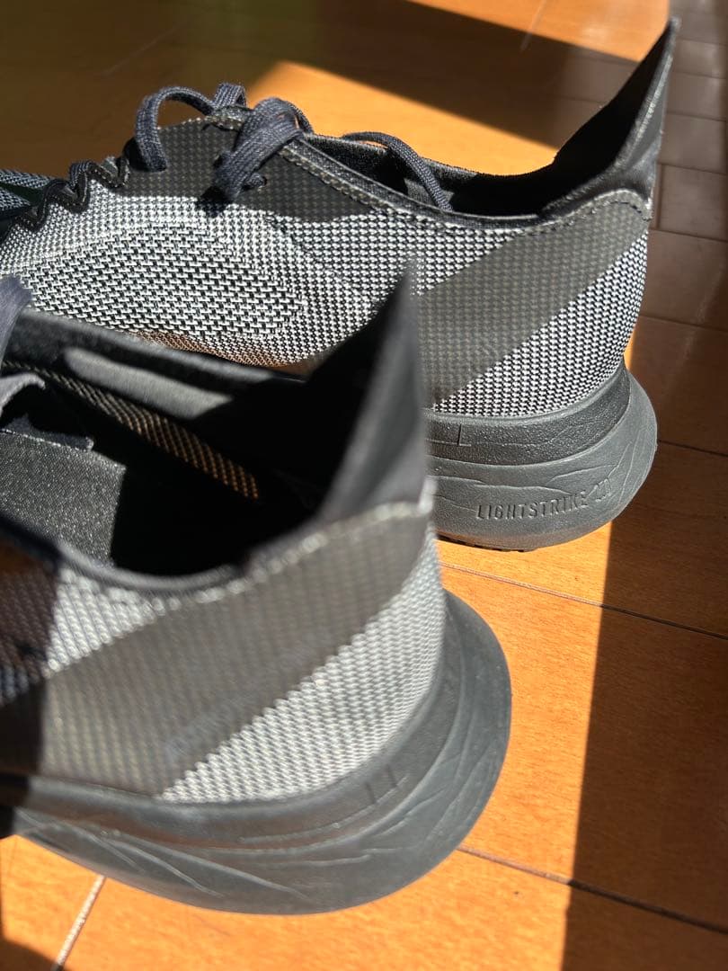 アディダス　adizero boston 12（24.5cm）黒（カーボン入）