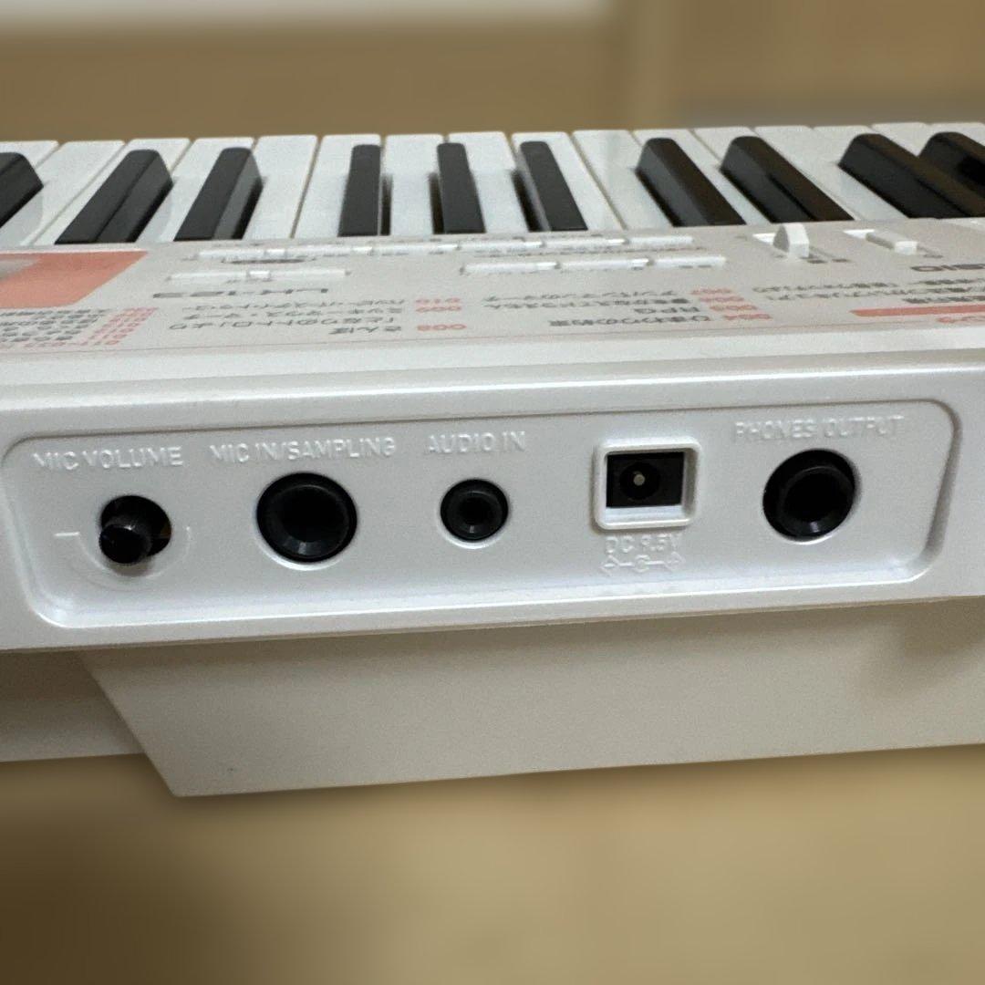 カシオ　シンセサイザーキーボードLK-123