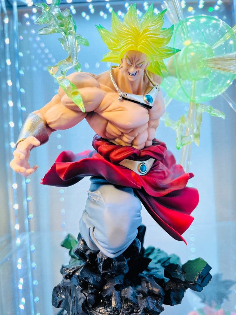 フィギュアーツZERO スーパーサイヤ人ブロリー エフェクト付き！