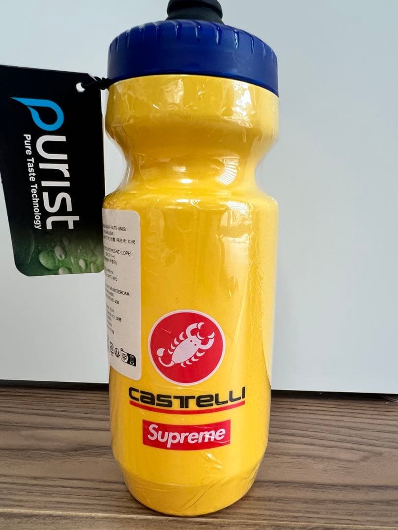 【Supreme × スポンジボブ コラボ スポーツボトル】 CASTELLI製