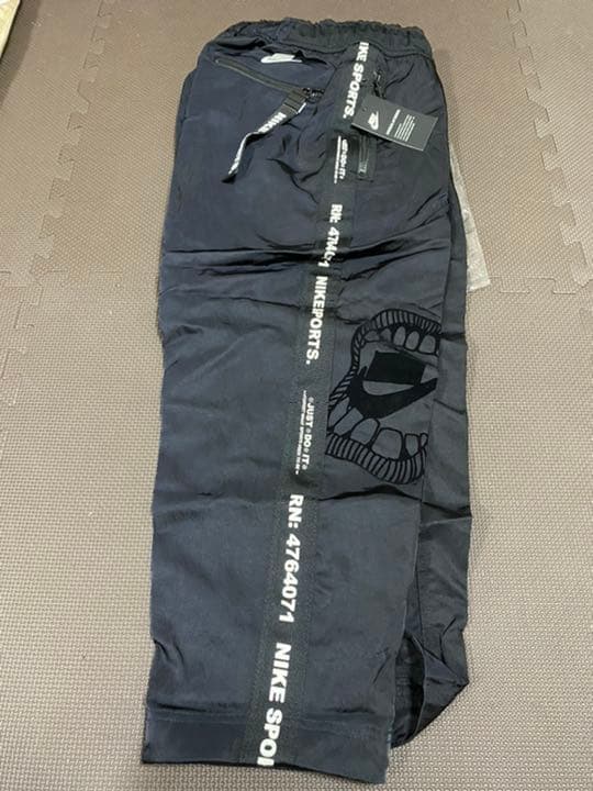 NIKE パンツ