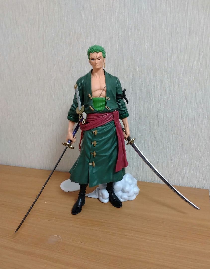 ワンピース フィギュアセット　ルフィ　ゾロエース　シャンクス
