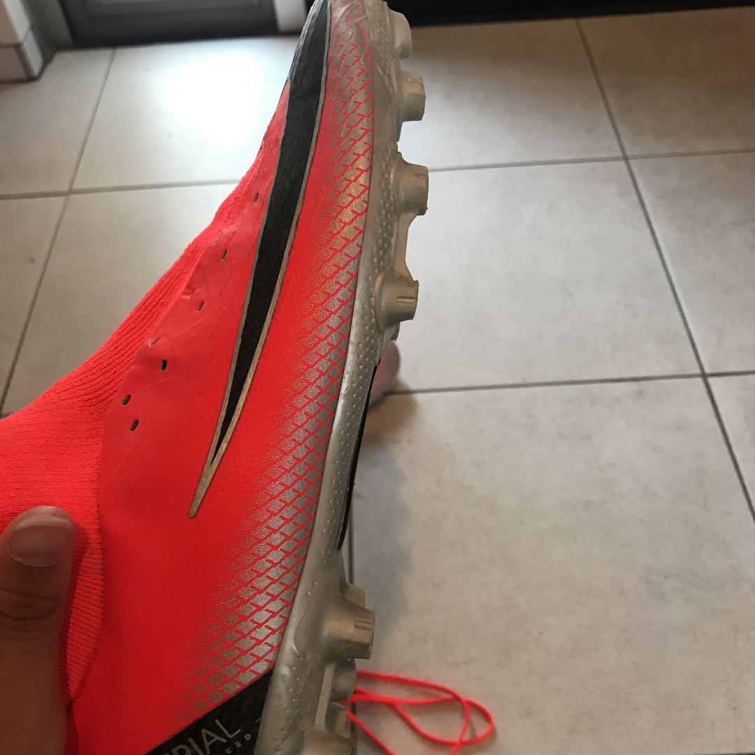 サッカースパイクナイキ