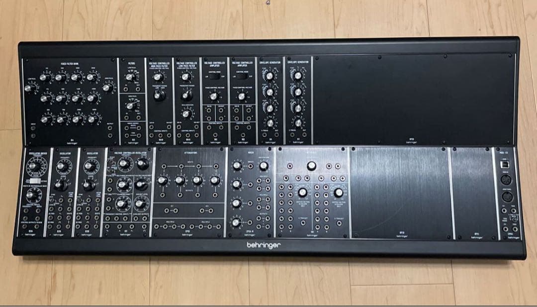behringer System-15アナログシンセサイザー モジュラーシンセ