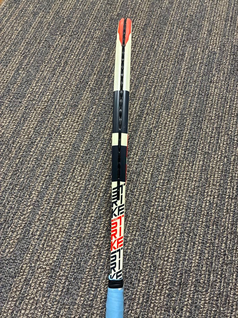 Babolat 3代目 ピュアストライク100