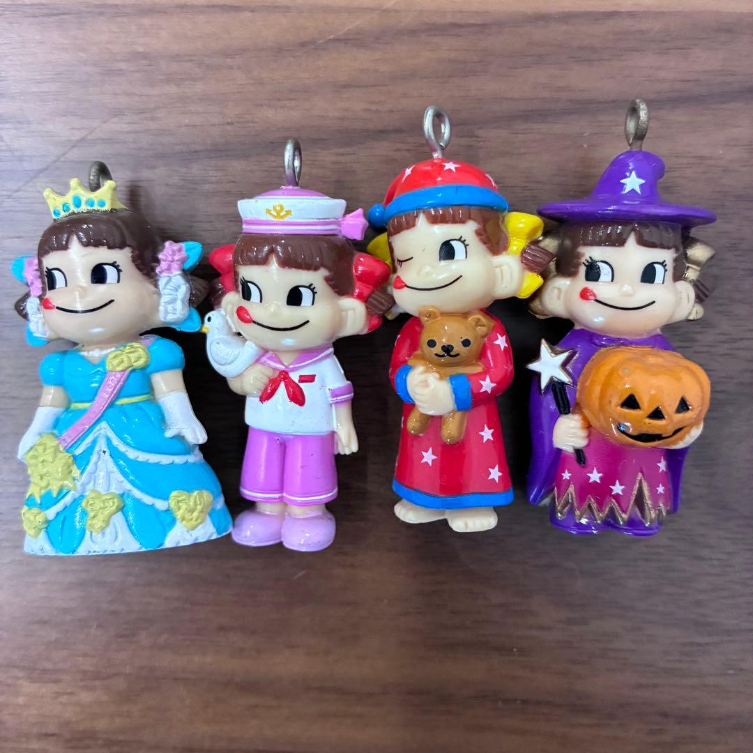 32点まとめ売り！不二家 ペコちゃん ポコちゃん フィギュア キーホルダー