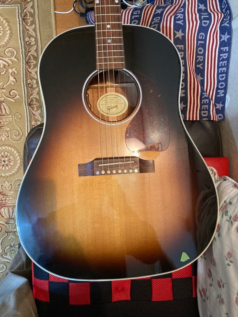 Gibson J-45standardVS 2022年製美品‼️