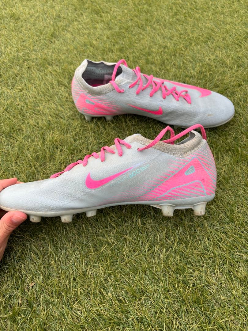 NIKE サッカースパイク　マーキュリアル ヴェイパー