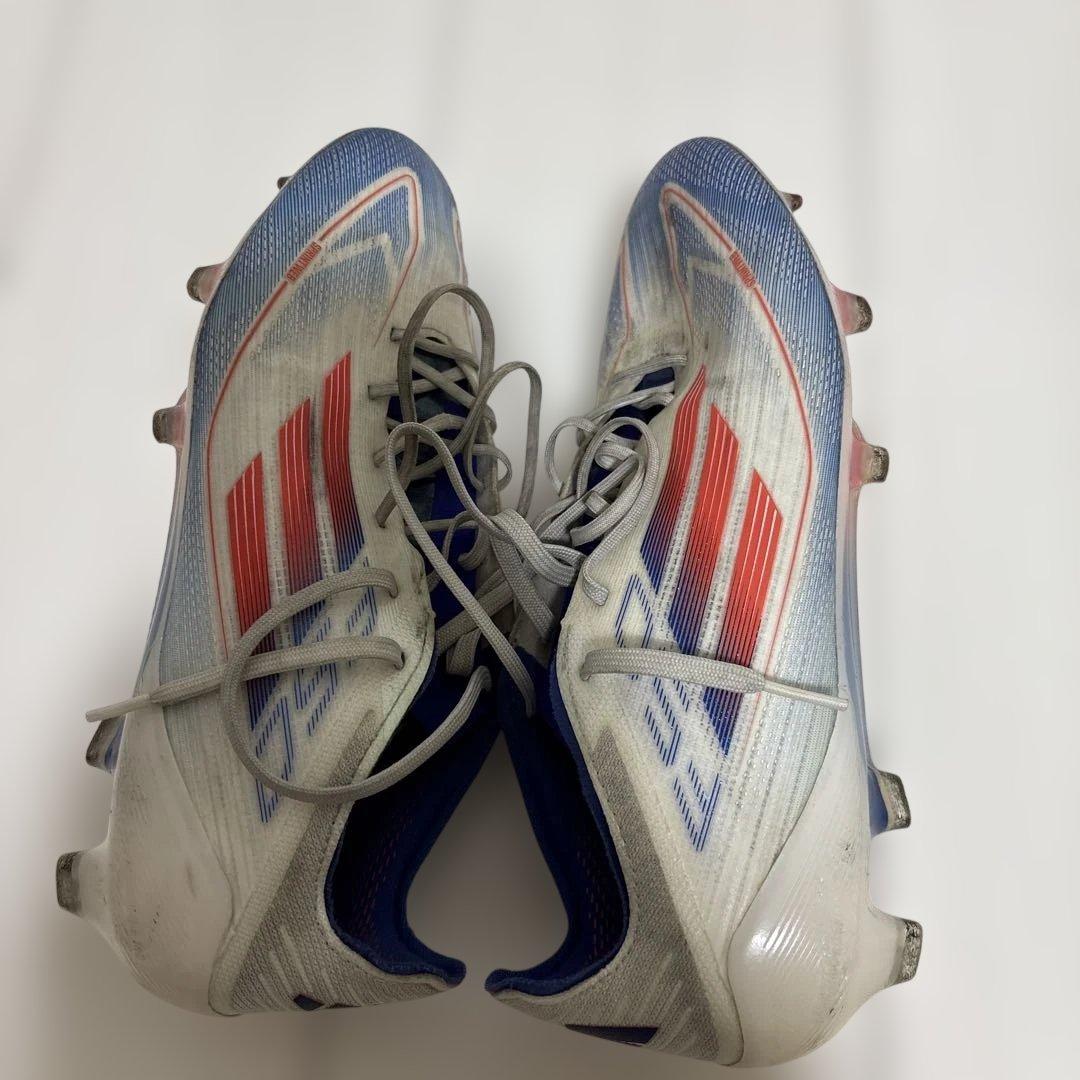 adidas F50 サッカーシューズ ホワイト/レッド/ブルートップモデル