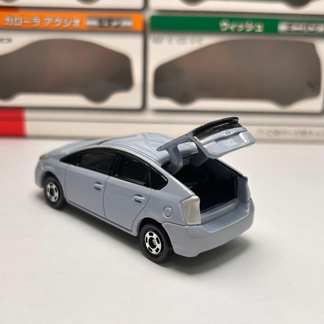 トミカ　ギフトセット　トヨタセット　IQ プリウス　カローラアクシオ　ウイッシュ