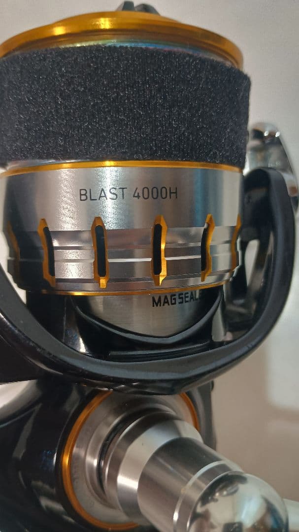 ヒロDAIWA BLAST 4000H スピニングリール