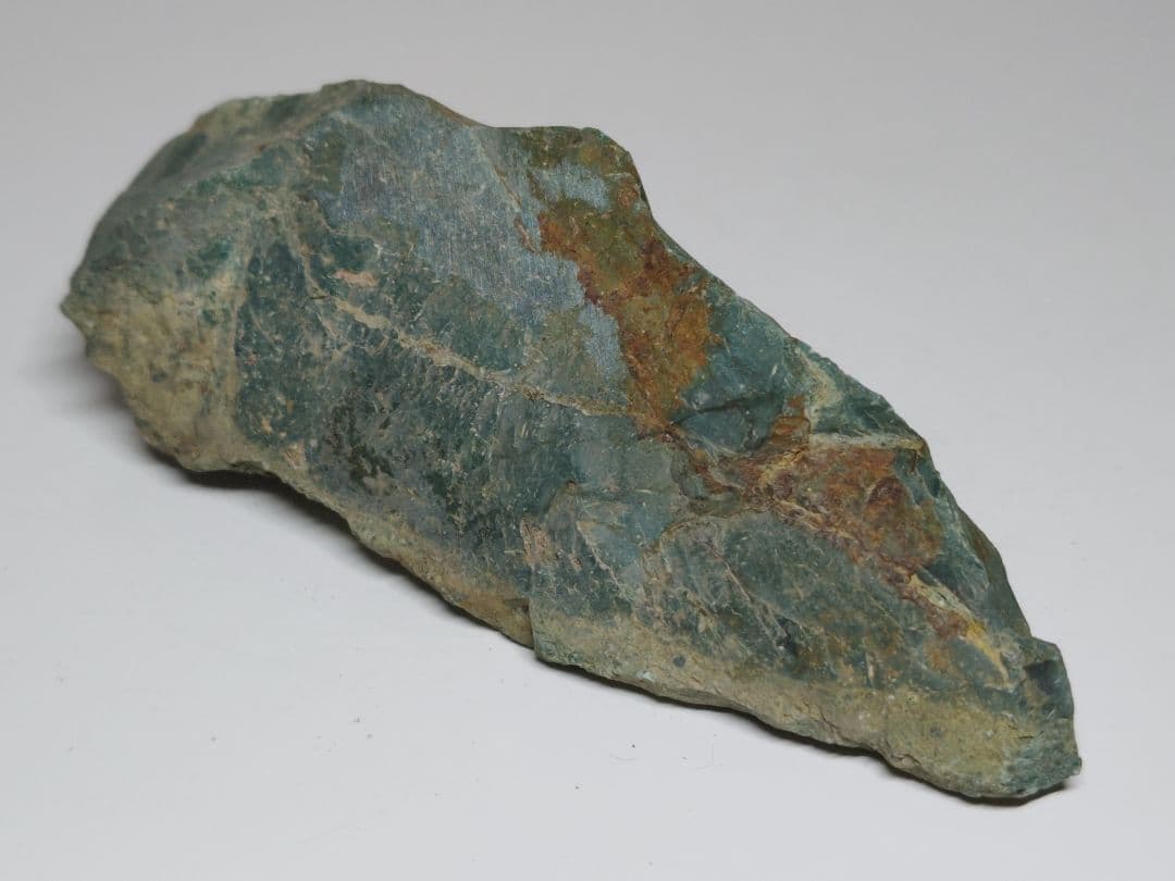 P-6 出雲石 240g 碧玉 瑪瑙 原石 鑑賞石 自然石 誕生石 鉱石 鉱物
