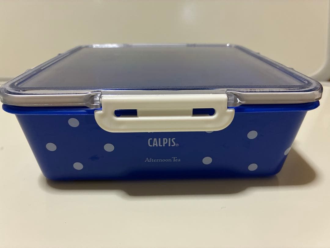 アフタヌーンティー×カルピス　ランチケース