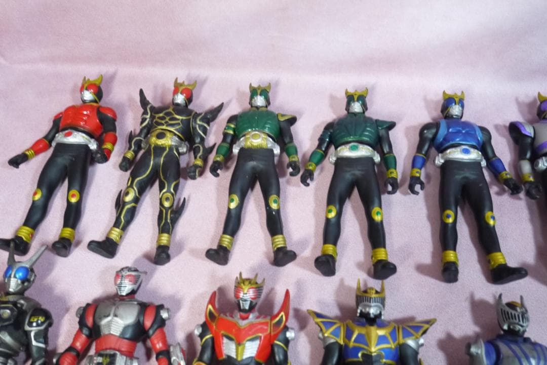 ライダーヒーローシリーズ　など　仮面ライダークウガ・アギト・怪人　34体