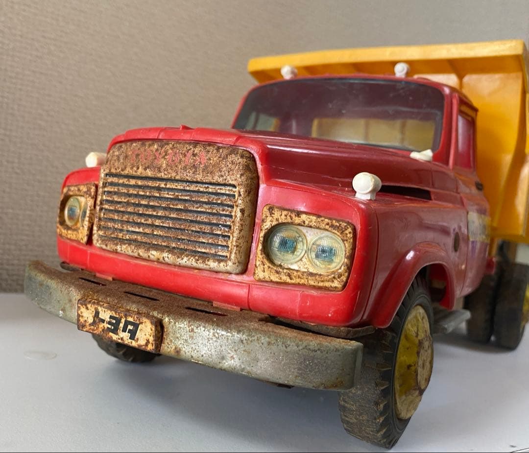 トヨタ　ボンネットトラック　日本製　ブリキ　おもちゃ　1/18スケール以上