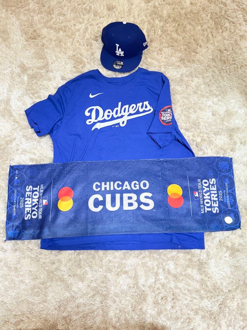 非売品タオル、ドジャースTシャツ（17大谷翔平）、帽子セット　おまけ付