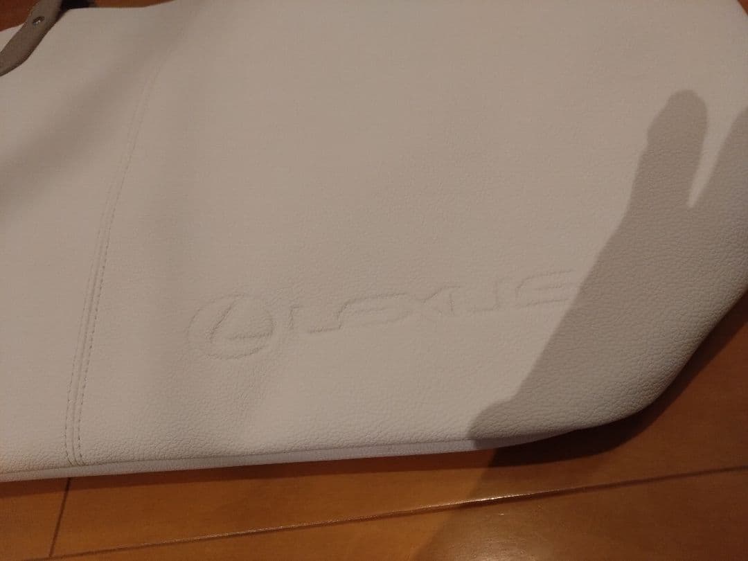 みしゃわです。レクサス　オリジナルゴルフバック9.5型とトートバッグ