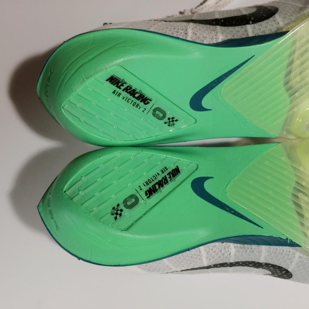 美品 NIKE エアズームビクトリー2 25.5cm ピン未装着 FD8411