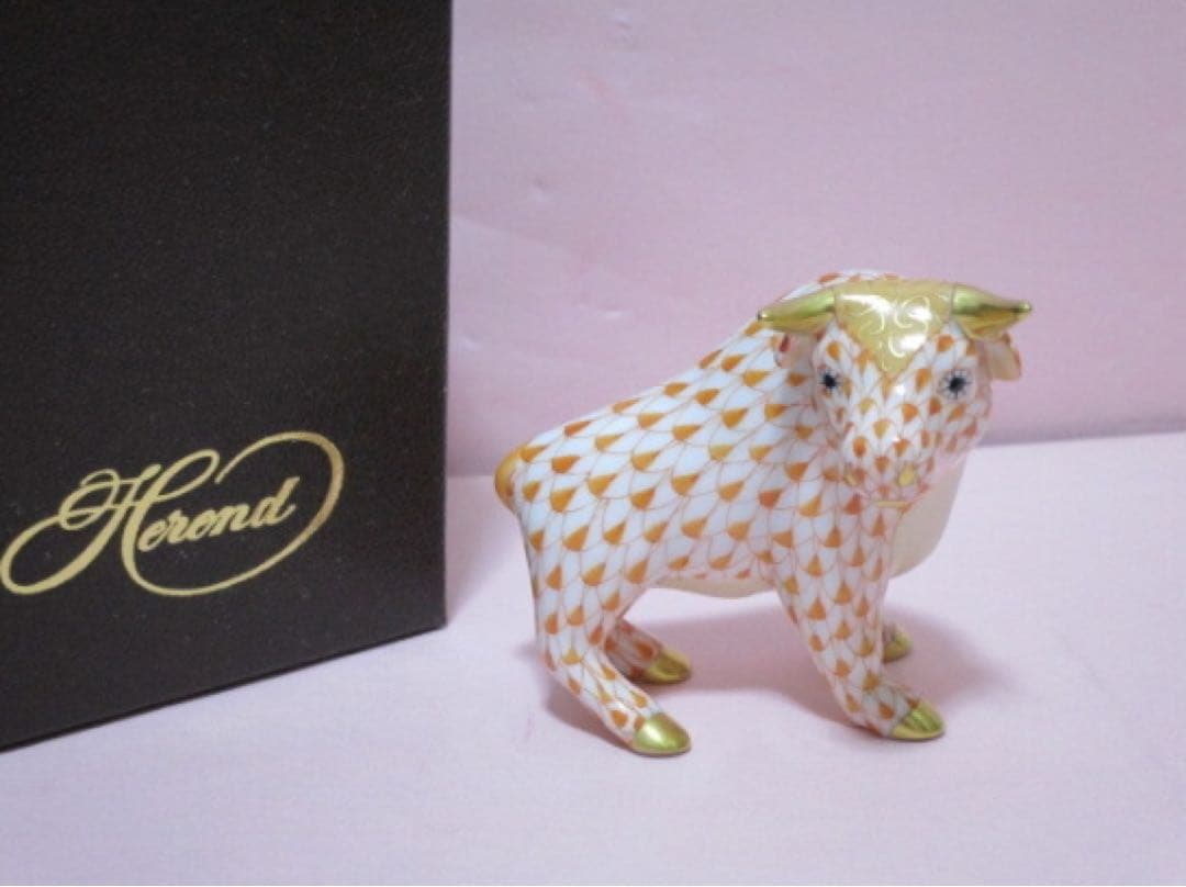 新品　Herend／ヘレンド　干支置物・うし（オレンジ）　ウシ／丑／牛