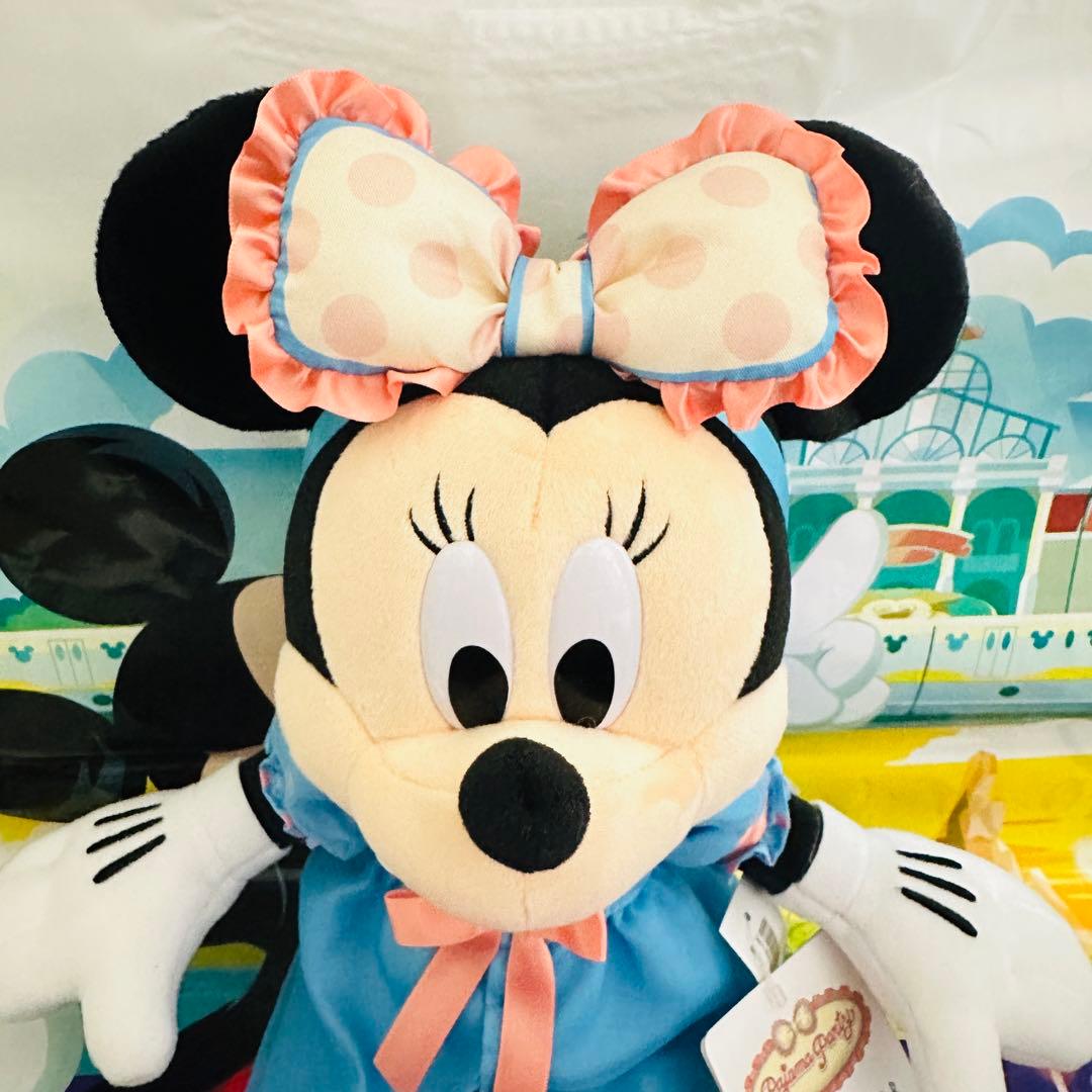 ディズニー　アンバサダーホテル　ミニー　パジャマパーティー　ぬいぐるみ