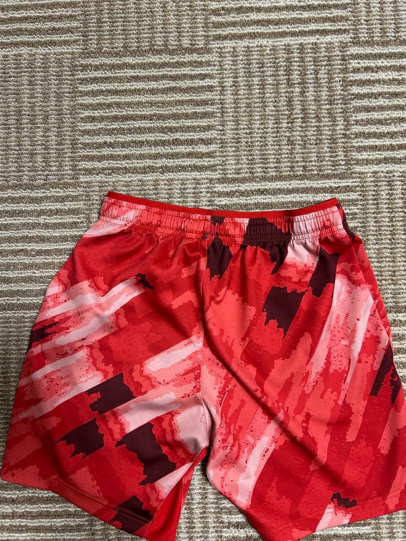 YONEX 赤 パンツ Mサイズ