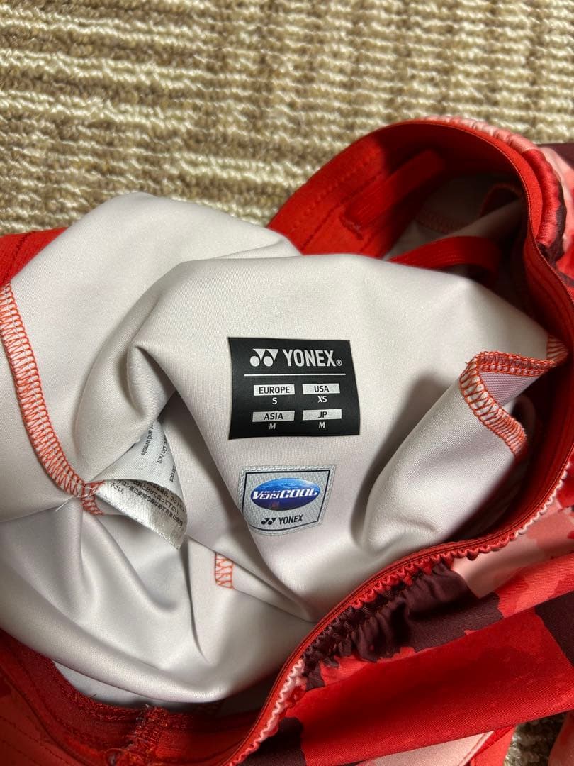 YONEX 赤 パンツ Mサイズ