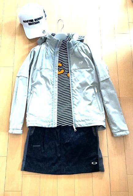 ★超美品上下３点 75,000円★春ゴルフに最適マスタバニーオークリールコック★