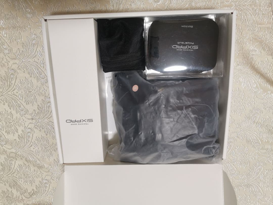 SIXPAD トレーニング　パンツ　レデイース　 Mサイズ ブラック