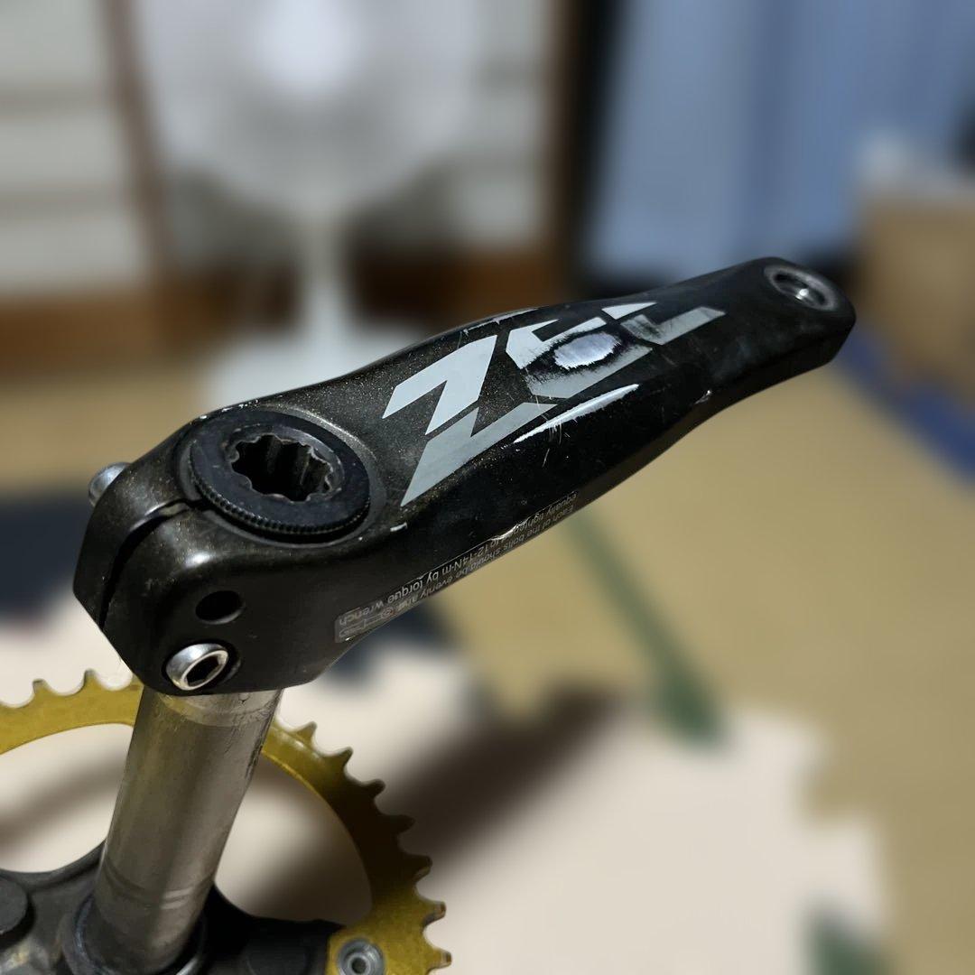 SHIMANO Zee FC-M645 165mm クランクセット