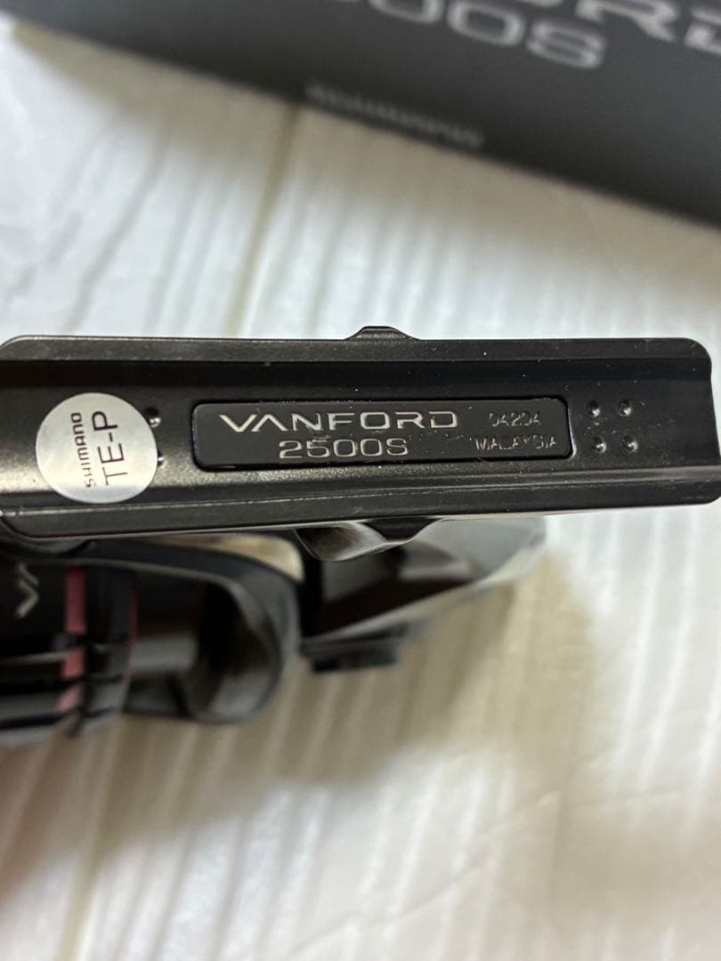 美品 SHIMANO シマノ　20 VANFORD 2500S