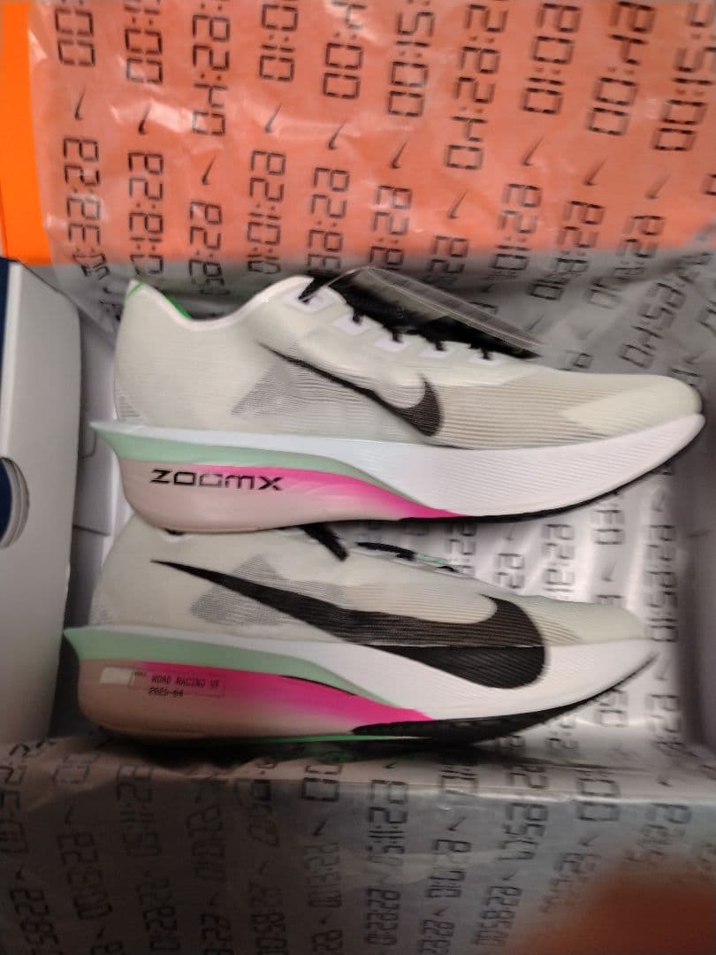 コ*ロ様 ナイキ NIKE ズームX ヴェイパーフライネクスト%4　27.0cm
