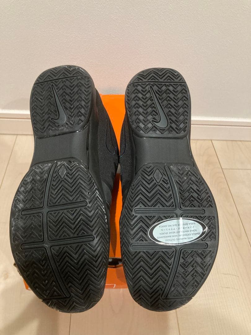 ナイキテニスシューズ　ZoomVapor9.5tour QS