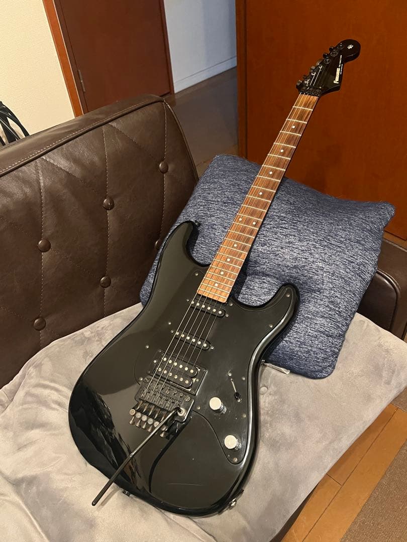 フェルナンデスFR-55 Japan vintage フロイドローズHSS構成