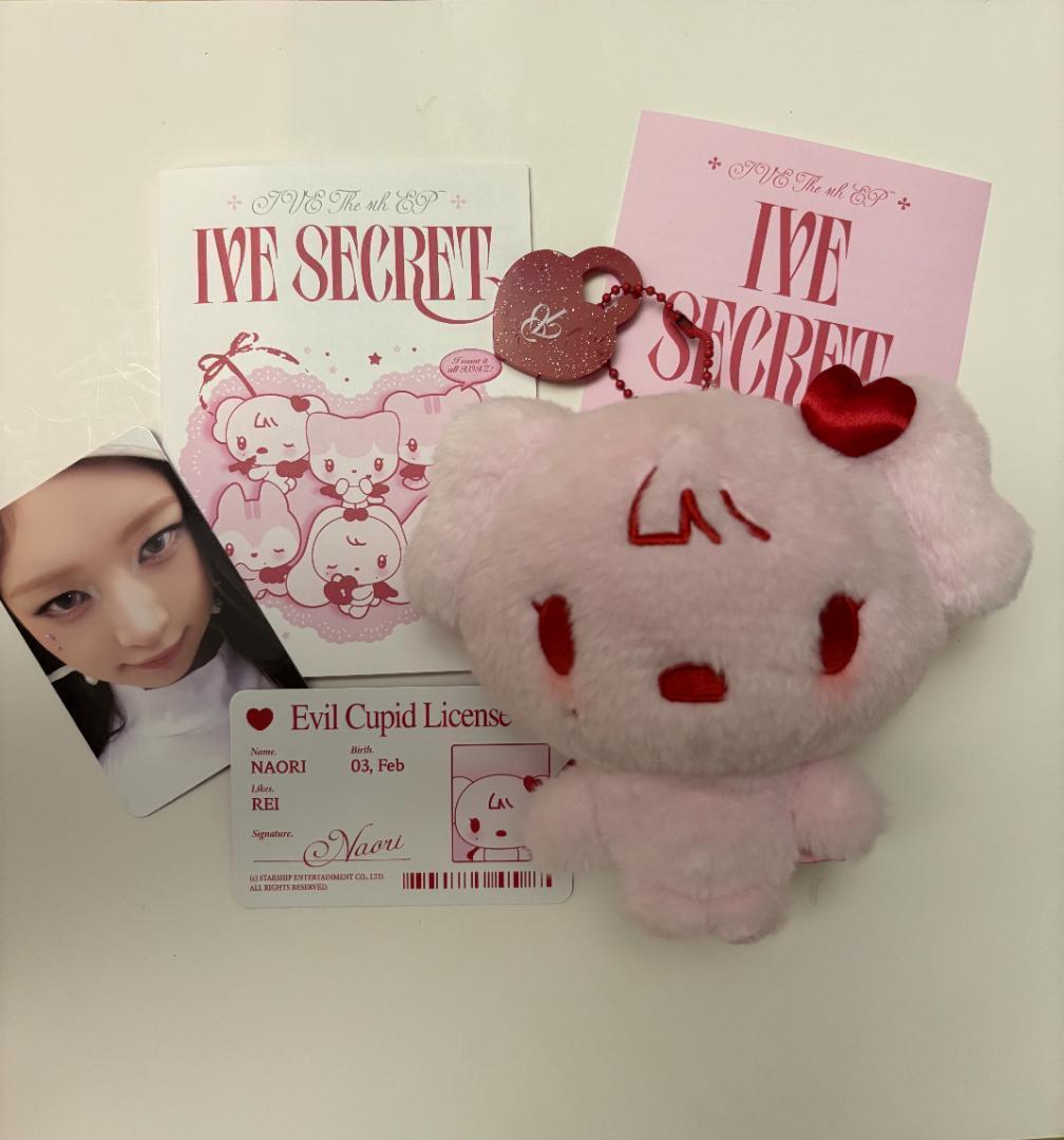 IVE レイSECRET ♡EVIL CUPID ぬいぐるみキーホルダートレカ①