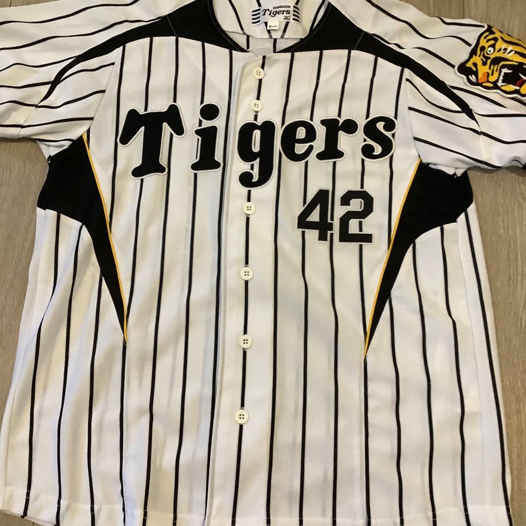 阪神タイガース　コンラッド　ユニフォーム　Mサイズ　未使用