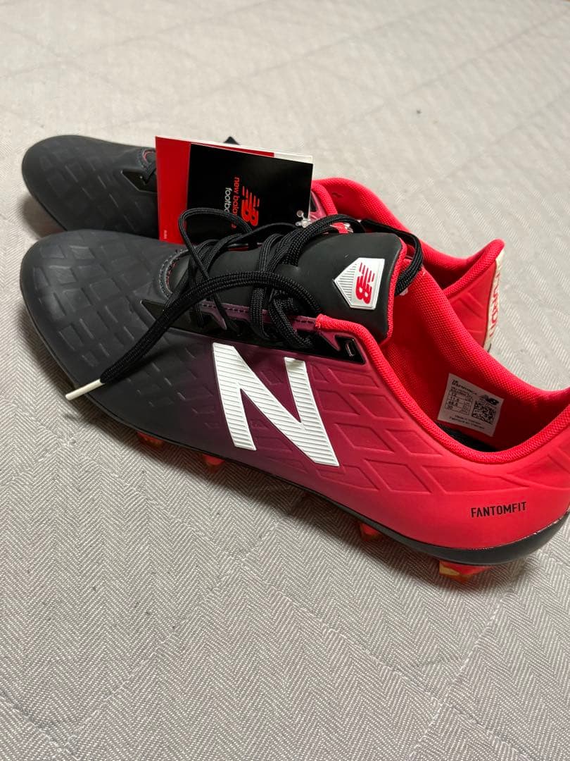 新品未使用 ニューバランス サッカー スパイク FURON V4 PRO HG