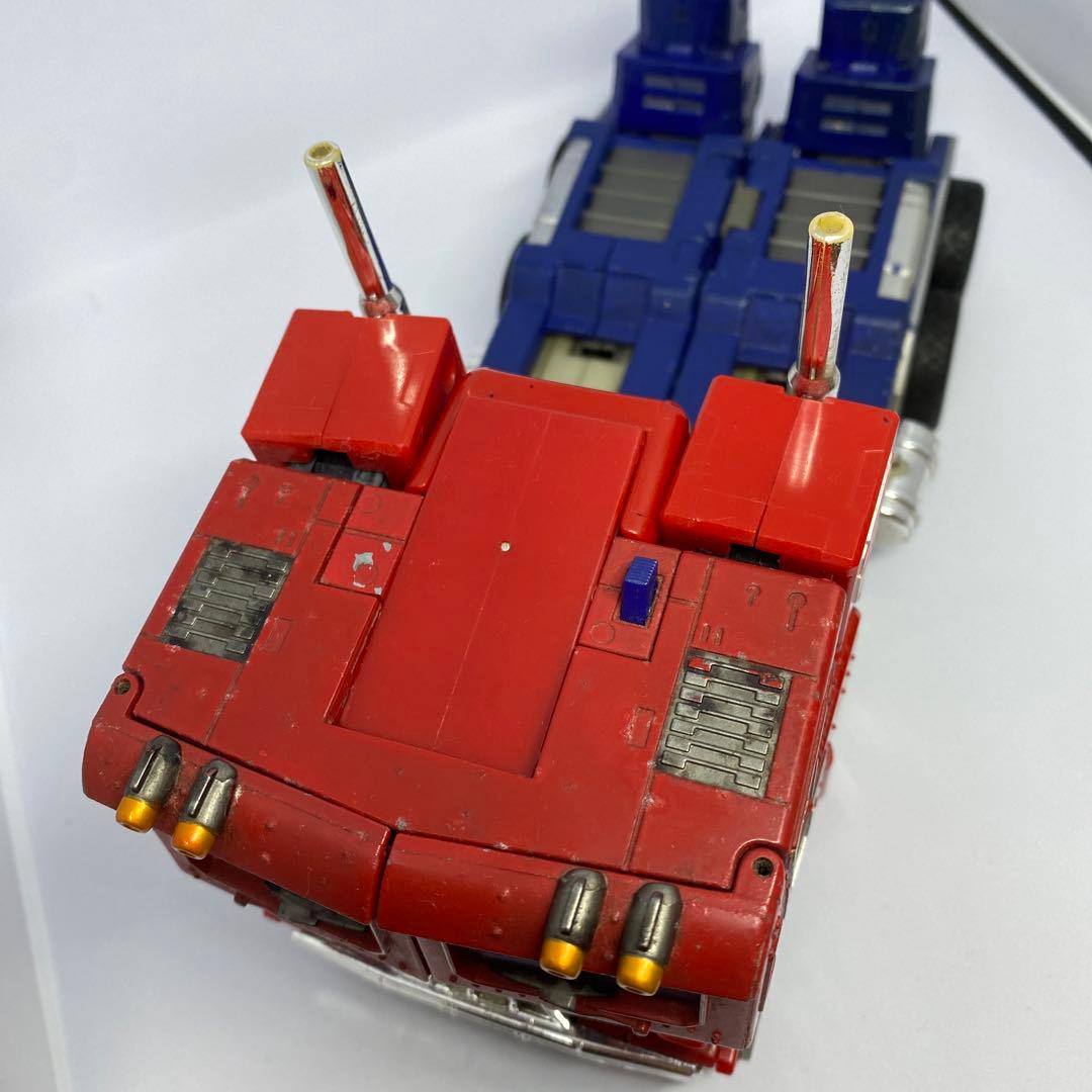 トランスフォーマー オプティマスプライム フィギュア