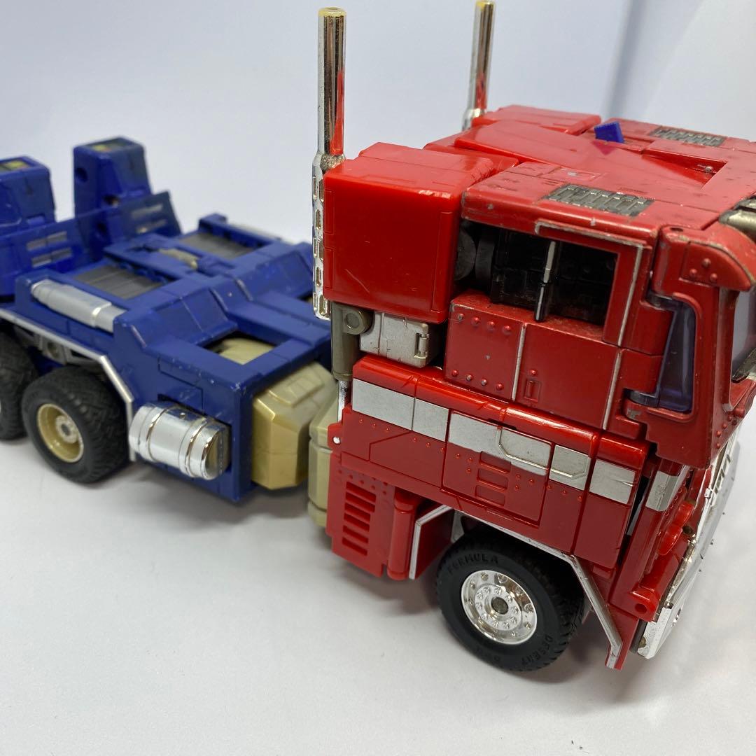 トランスフォーマー オプティマスプライム フィギュア