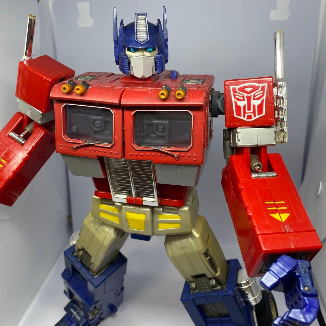 トランスフォーマー オプティマスプライム フィギュア