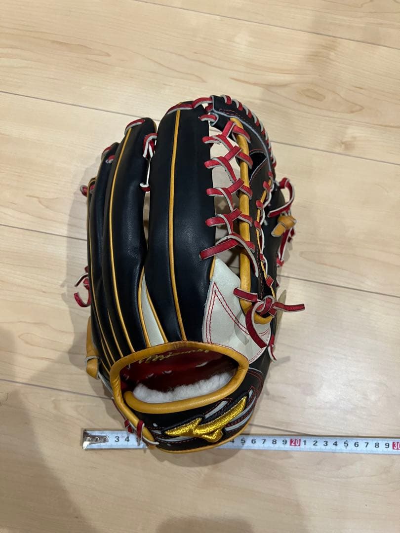 Mizuno Pro 外野軟式用グローブ 黒/白/赤