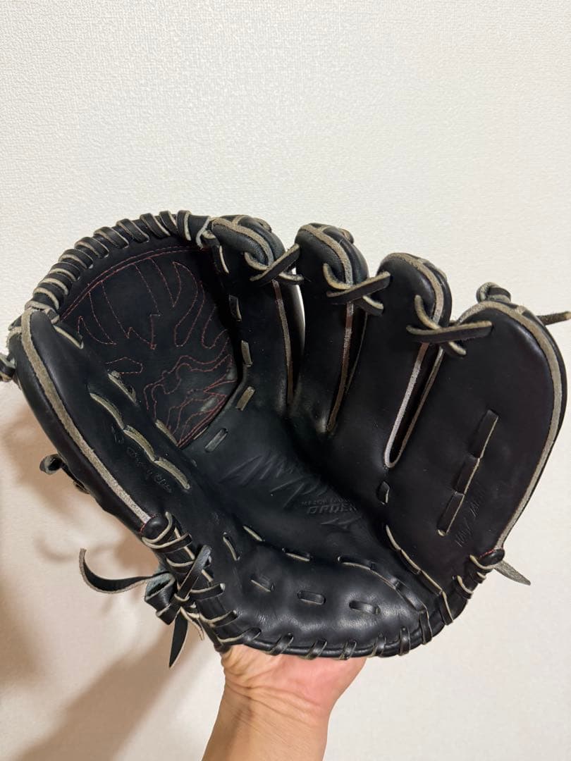 ダイバーシティブルー　硬式　投手用グローブ