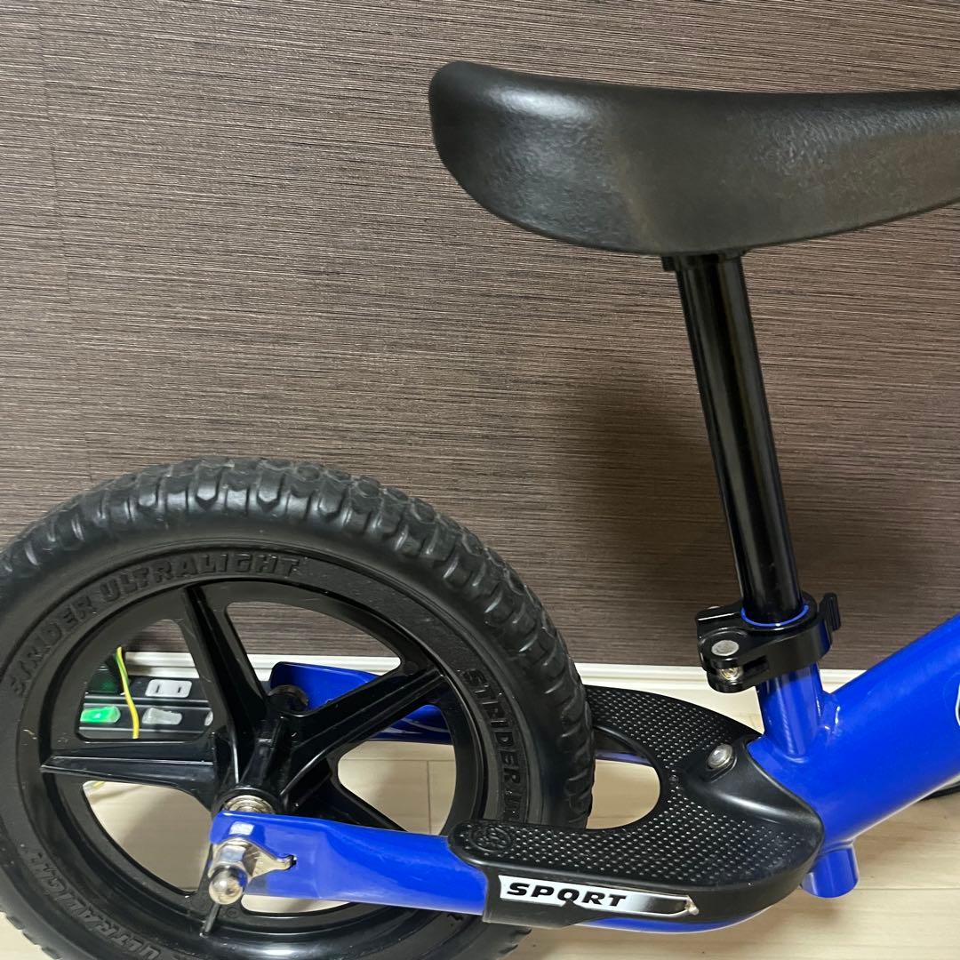 美品　STRIDER ストライダー　ブルー　12インチ　青　バランスバイク