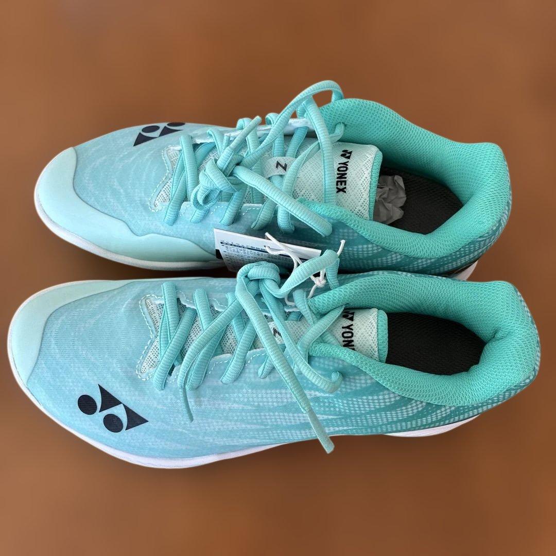 YONEX バドミントンシューズ 水色 24.5cm