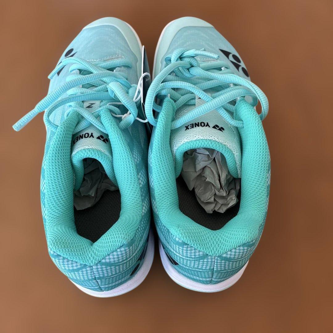 YONEX バドミントンシューズ 水色 24.5cm