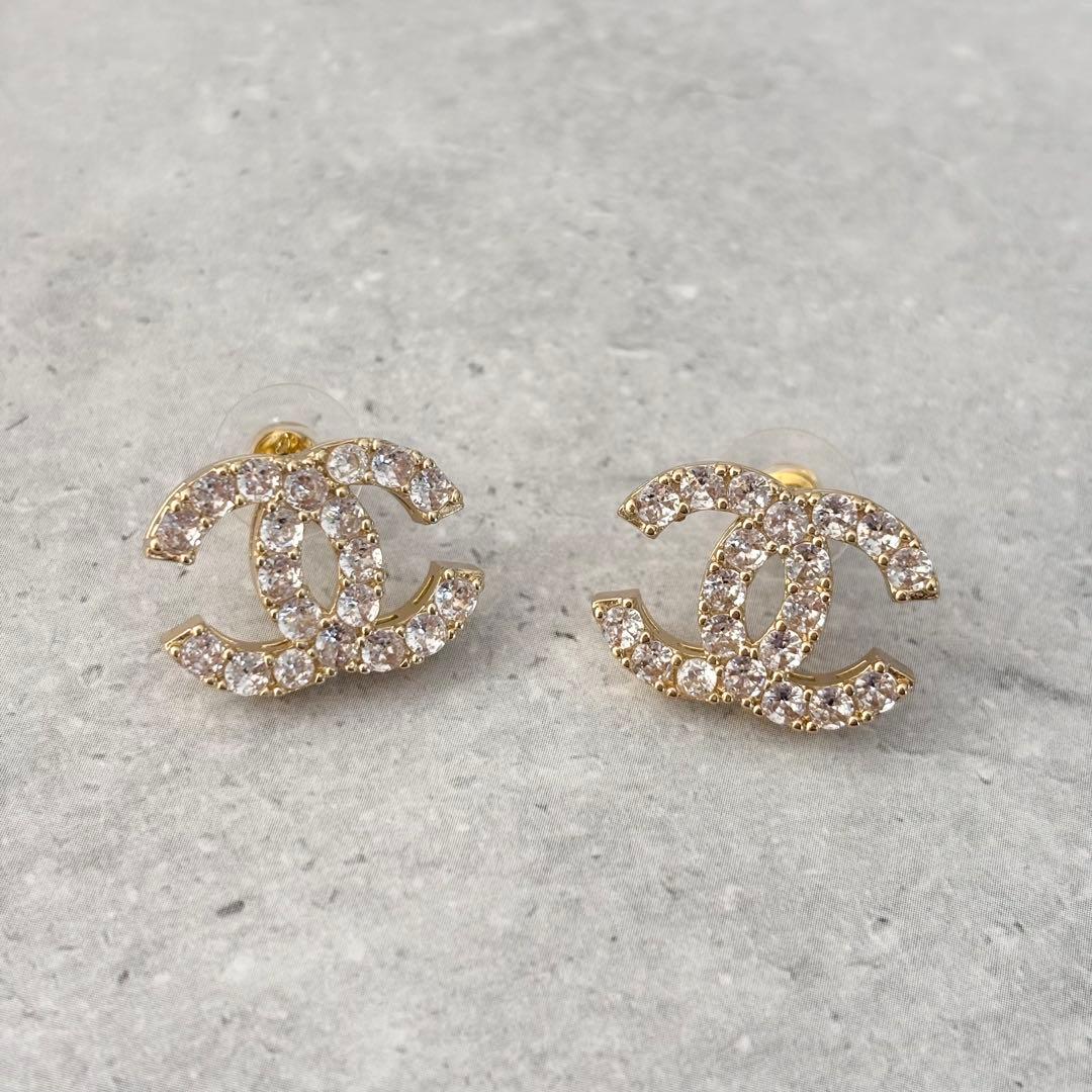 シャネル　ピアス　ノベルティ　ゴールド　ビジュー