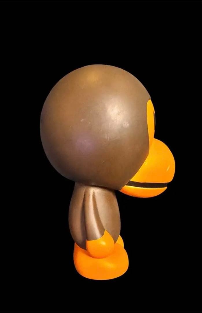 A BATHING APE BABY MILO フィギュア型貯金箱